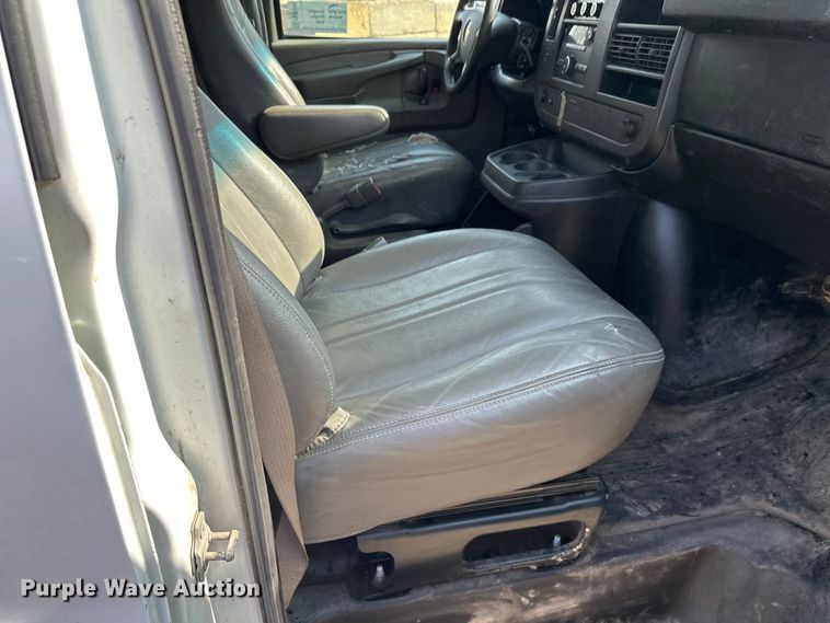 image for item FK0006 2011 Chevrolet Express van