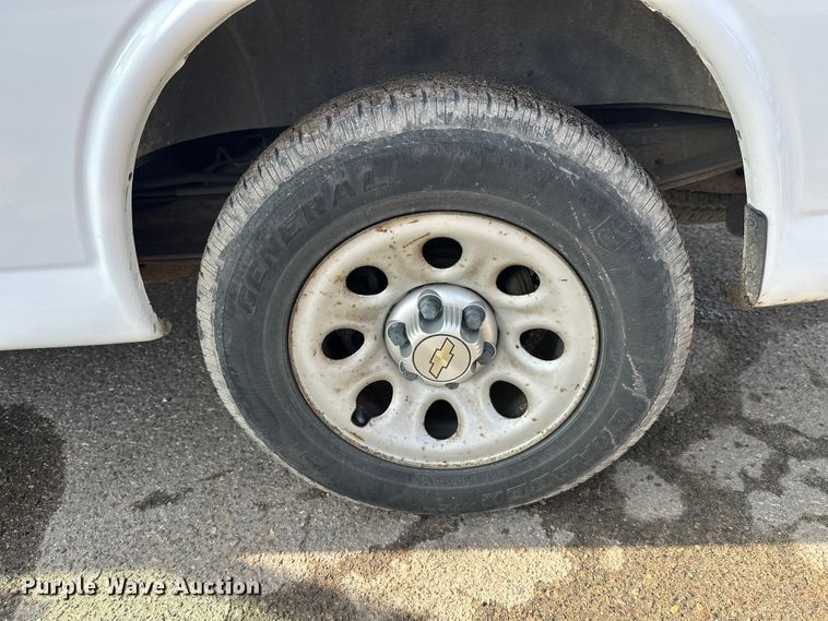 image for item FK0006 2011 Chevrolet Express van