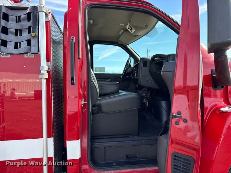 image for item FK1179 2007 Chevrolet C8500 pumper fire truck