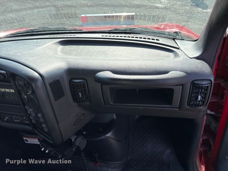 image for item FK1179 2007 Chevrolet C8500 pumper fire truck