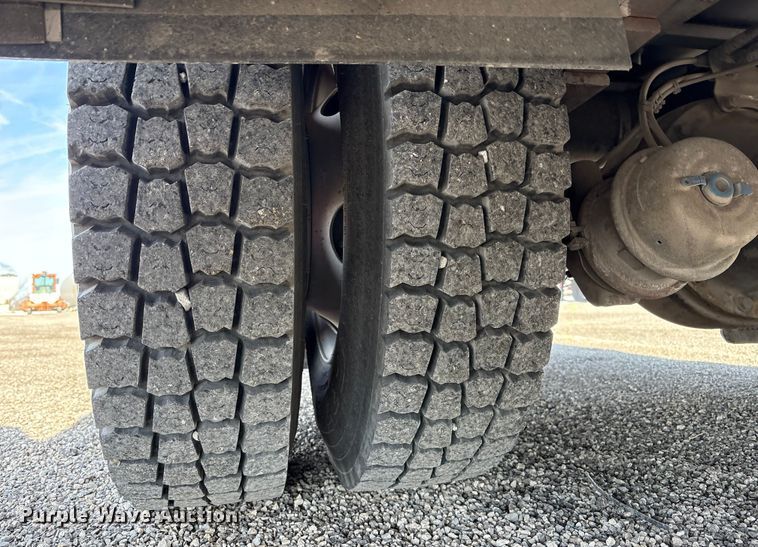 image for item FK1179 2007 Chevrolet C8500 pumper fire truck