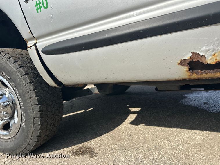 image for item FK1710 2004 Dodge Ram 2500 pickup truck