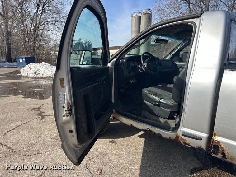 image for item FK1710 2004 Dodge Ram 2500 pickup truck