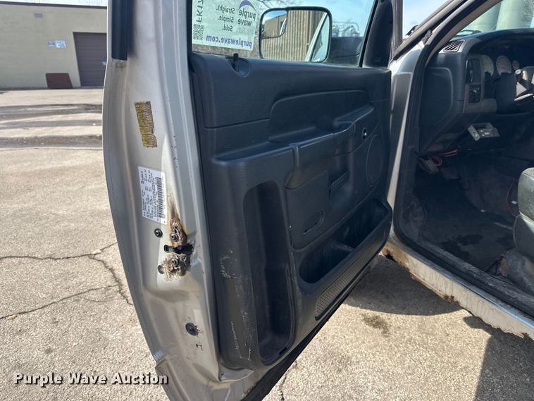 image for item FK1710 2004 Dodge Ram 2500 pickup truck