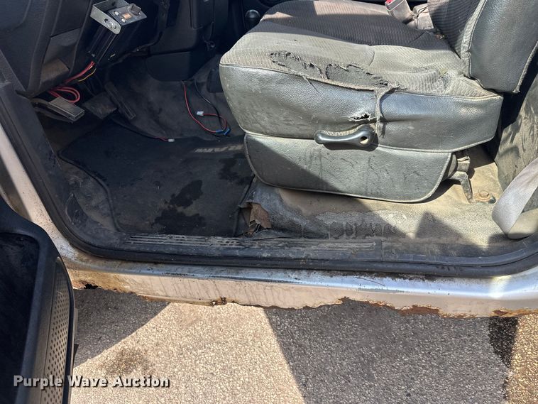 image for item FK1710 2004 Dodge Ram 2500 pickup truck