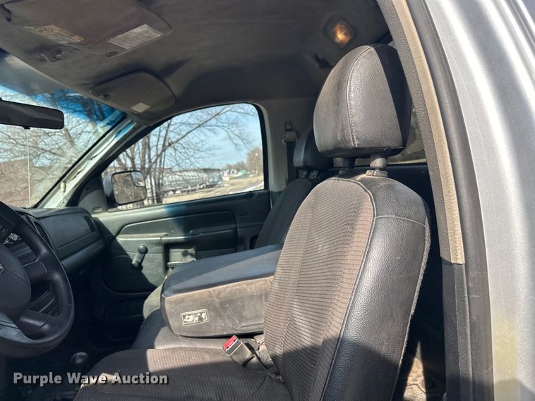image for item FK1710 2004 Dodge Ram 2500 pickup truck