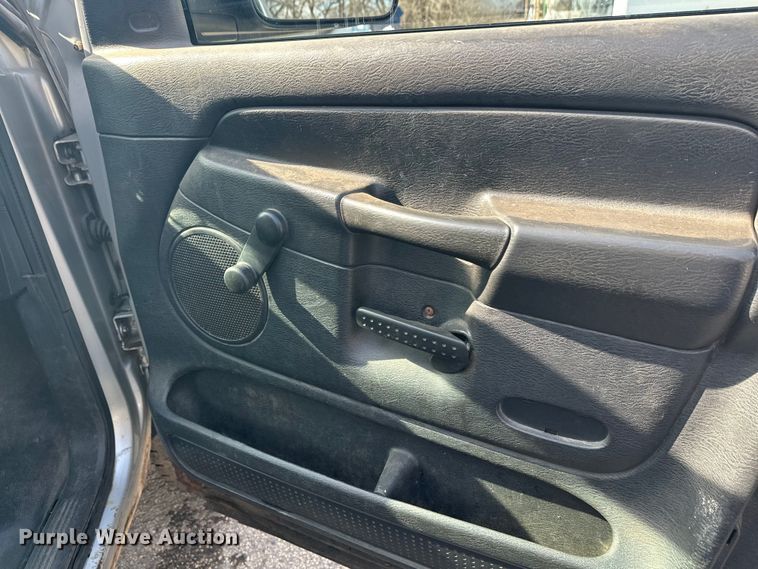 image for item FK1710 2004 Dodge Ram 2500 pickup truck