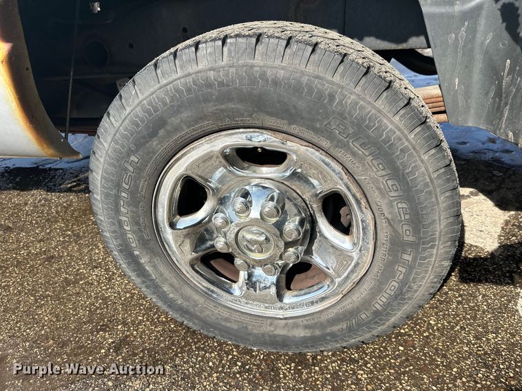 image for item FK1710 2004 Dodge Ram 2500 pickup truck