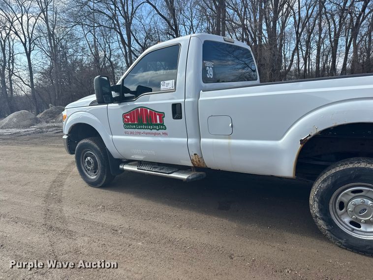 image for item FK1715 2015 Ford F350 Super Duty pickup truck