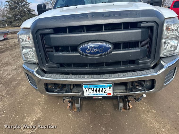 image for item FK1715 2015 Ford F350 Super Duty pickup truck