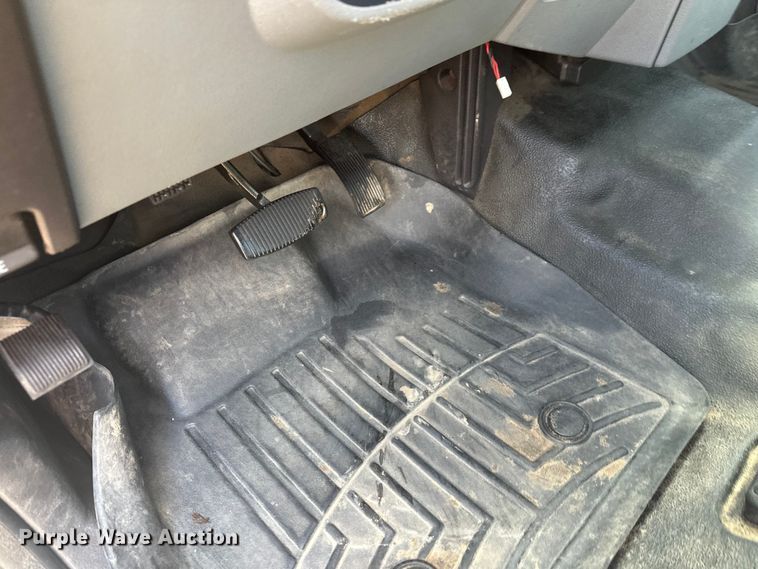 image for item FK1715 2015 Ford F350 Super Duty pickup truck