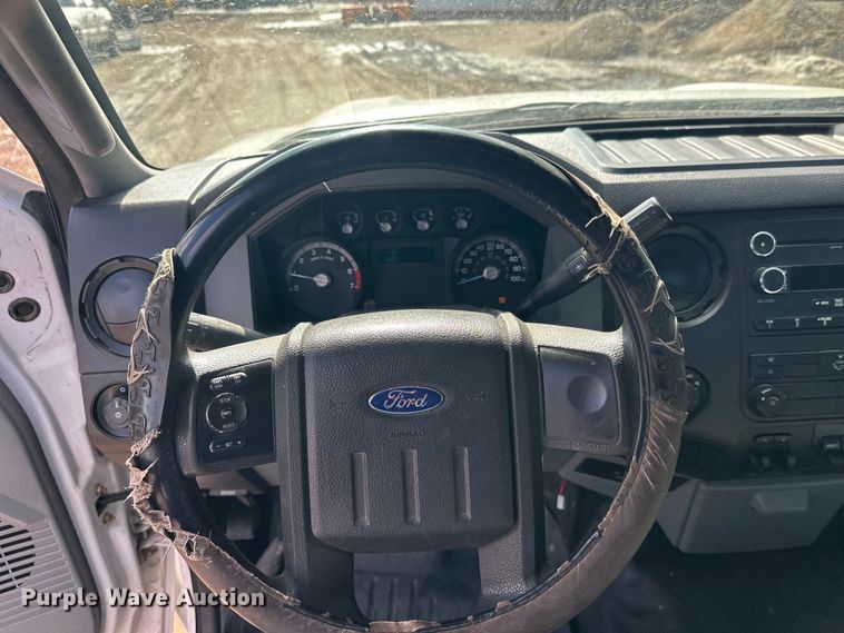 image for item FK1715 2015 Ford F350 Super Duty pickup truck