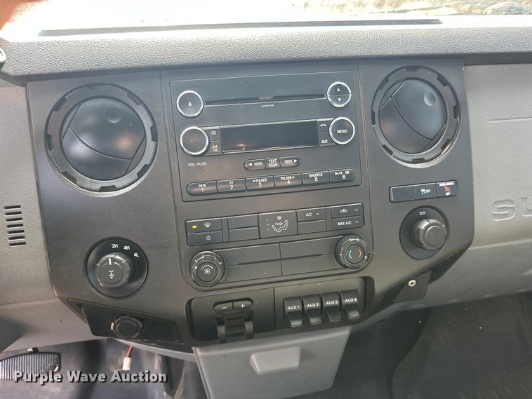 image for item FK1715 2015 Ford F350 Super Duty pickup truck