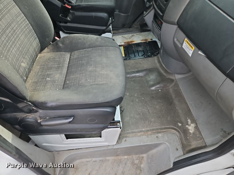 image for item FN5582 2014 Freightliner Sprinter van