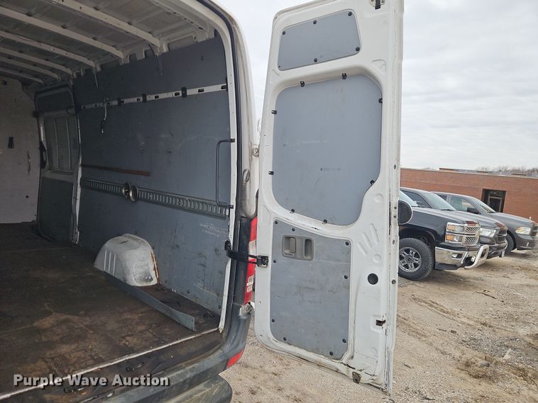 image for item FN5582 2014 Freightliner Sprinter van