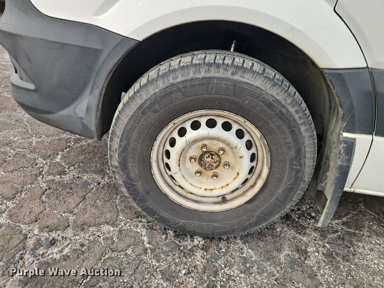 image for item FN5582 2014 Freightliner Sprinter van