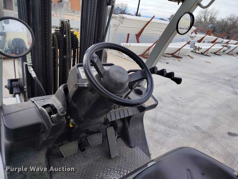 image for item IH9451 2016 UniCarriers PF50 forklift