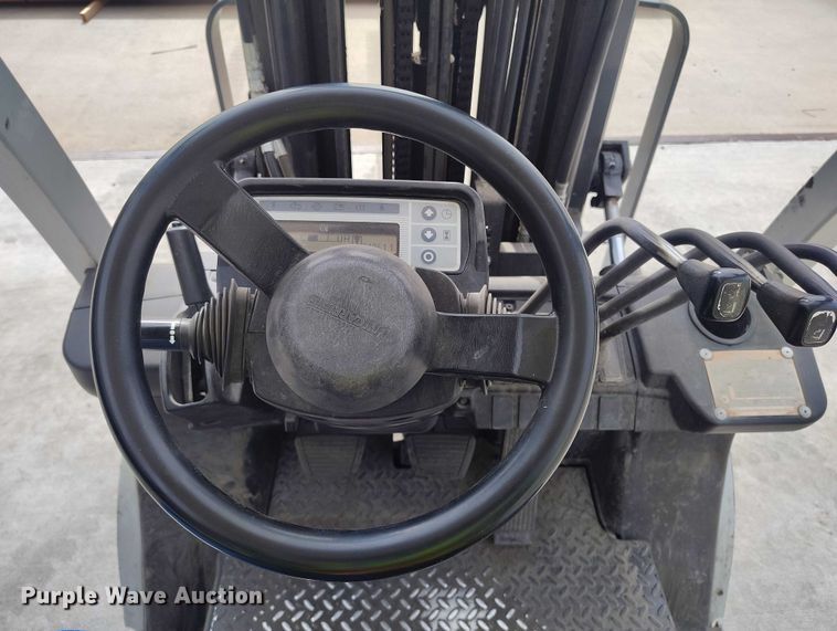 image for item IH9451 2016 UniCarriers PF50 forklift