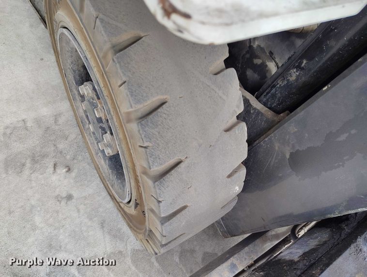 image for item IH9451 2016 UniCarriers PF50 forklift