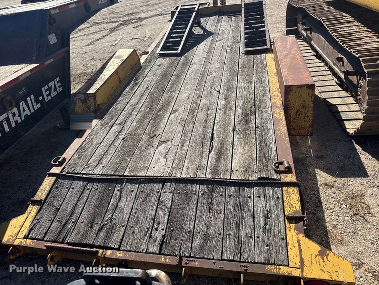 image for item NA9816 1995 Redi Haul utility trailer