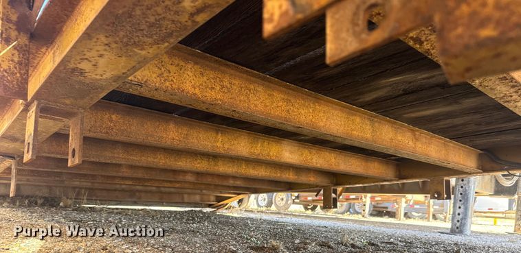 image for item NA9816 1995 Redi Haul utility trailer