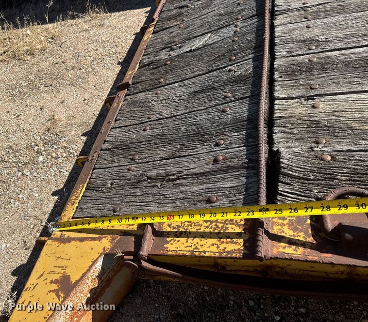 image for item NA9816 1995 Redi Haul utility trailer