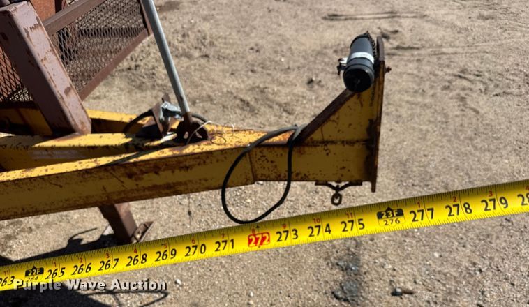 image for item NA9816 1995 Redi Haul utility trailer