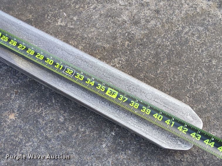 image for item NC9757 2016 UniCarriers CFS40 forklift