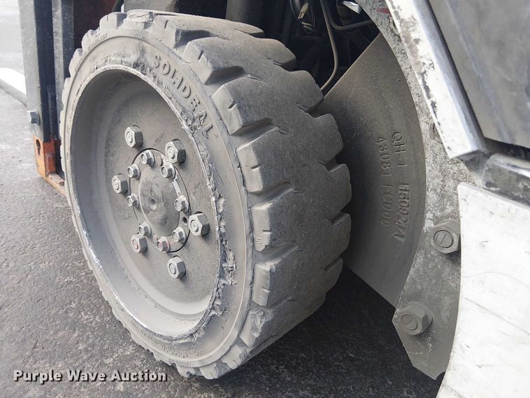 image for item NC9757 2016 UniCarriers CFS40 forklift