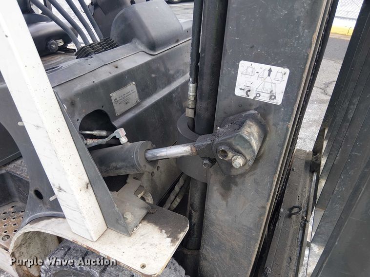 image for item NC9764 2015 Nissan PF50 forklift