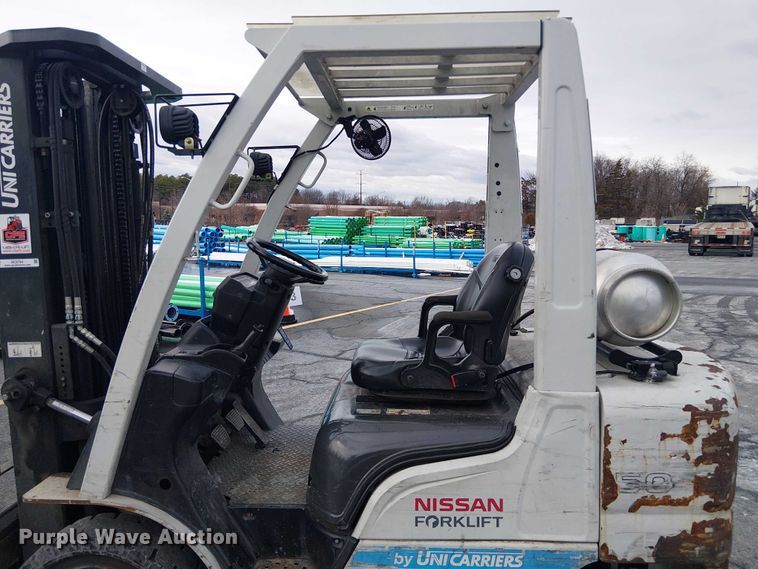 image for item NC9764 2015 Nissan PF50 forklift