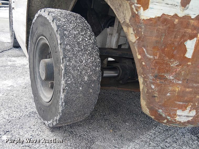 image for item NC9764 2015 Nissan PF50 forklift