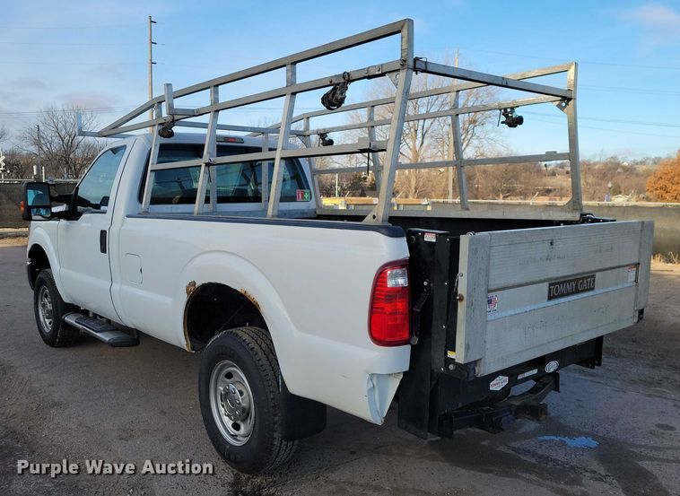 image for item NK9812 2015 Ford F350 pickup truck