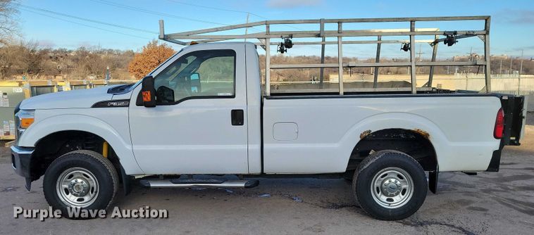 image for item NK9812 2015 Ford F350 pickup truck
