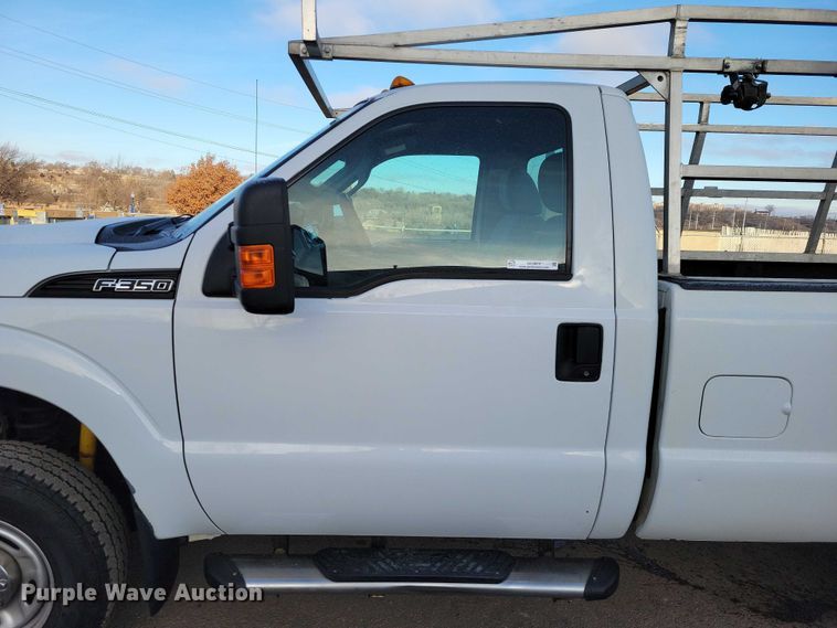 image for item NK9812 2015 Ford F350 pickup truck