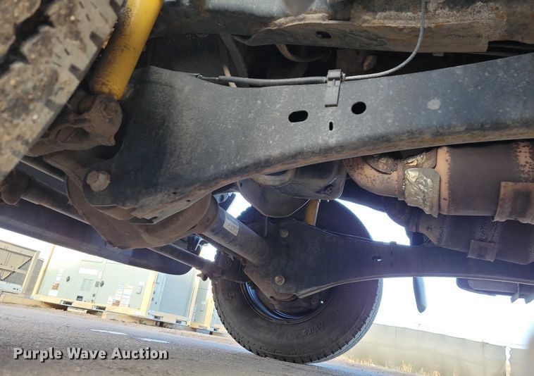 image for item NK9812 2015 Ford F350 pickup truck