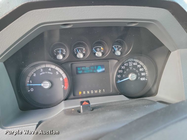 image for item NK9812 2015 Ford F350 pickup truck