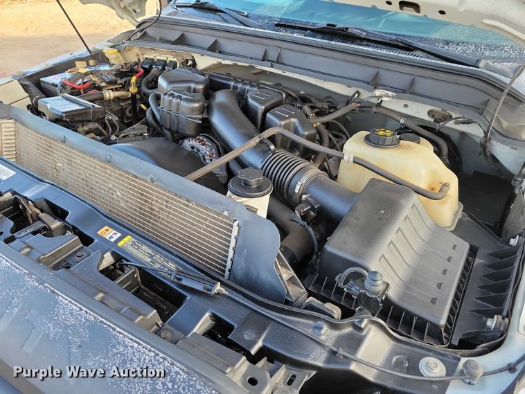 image for item NK9812 2015 Ford F350 pickup truck