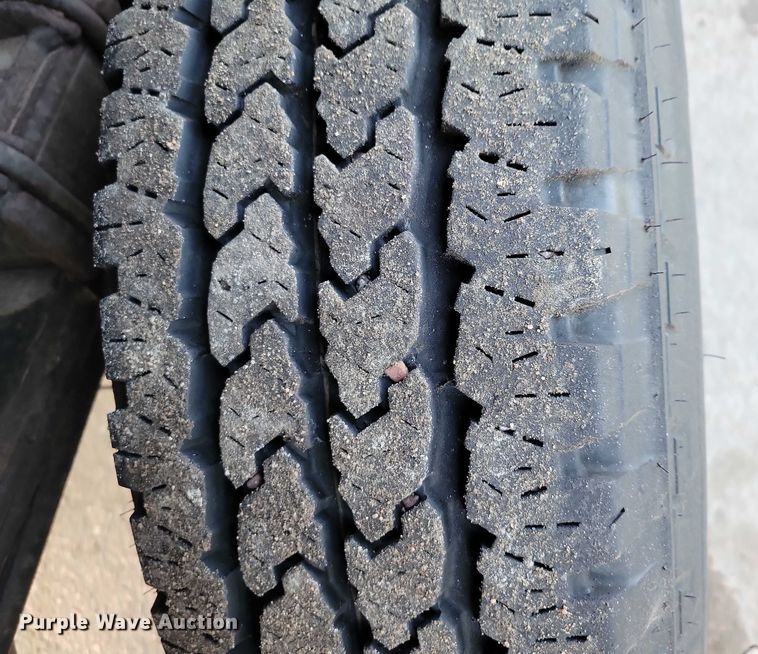 image for item NK9812 2015 Ford F350 pickup truck