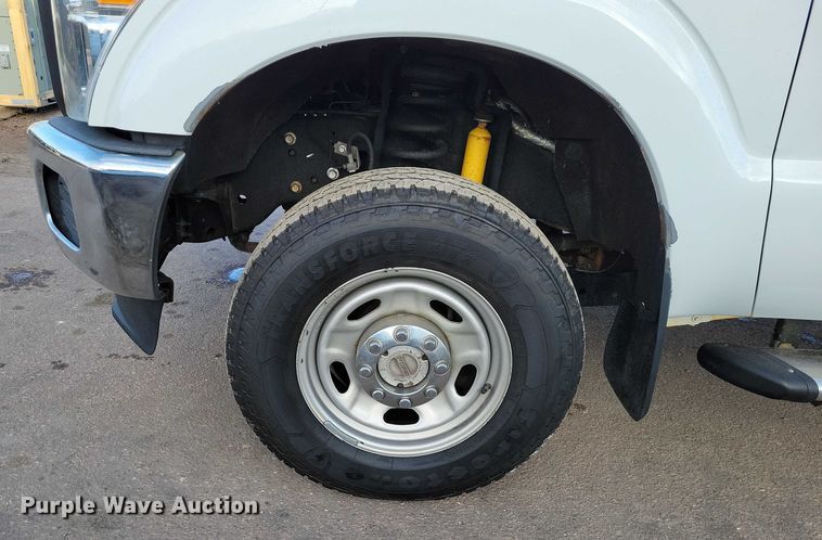 image for item NK9812 2015 Ford F350 pickup truck