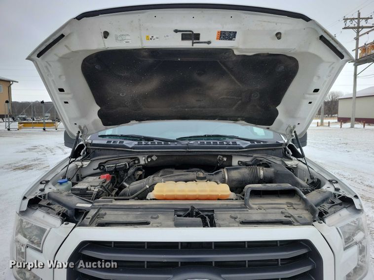 image for item NK9813 2017 Ford F150 Crew Cab pickup truck