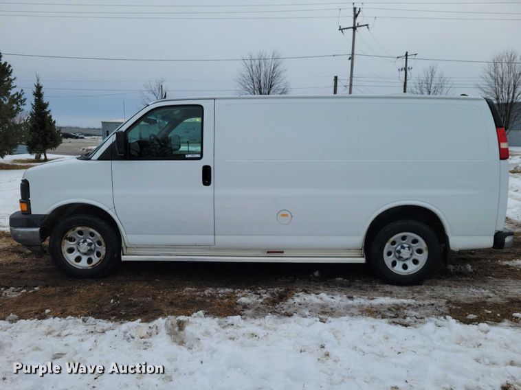 image for item NK9826 2014 Chevrolet  Express  delivery van
