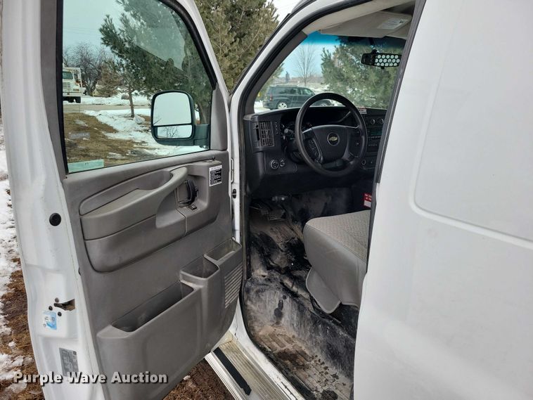 image for item NK9826 2014 Chevrolet  Express  delivery van