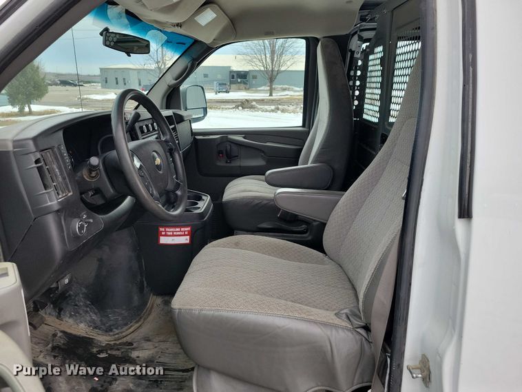 image for item NK9826 2014 Chevrolet  Express  delivery van