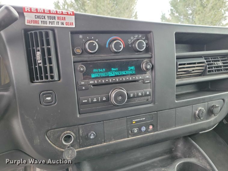 image for item NK9826 2014 Chevrolet  Express  delivery van