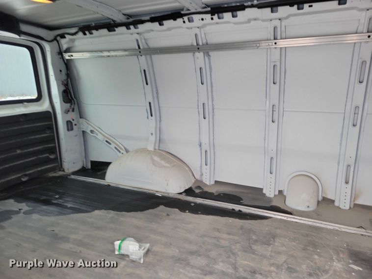 image for item NK9826 2014 Chevrolet  Express  delivery van