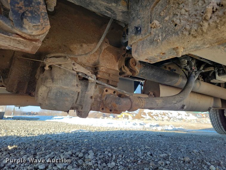 image for item NK9831 2007 Ford F750 forestry bucket truck