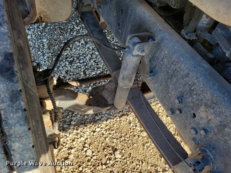 image for item NK9831 2007 Ford F750 forestry bucket truck