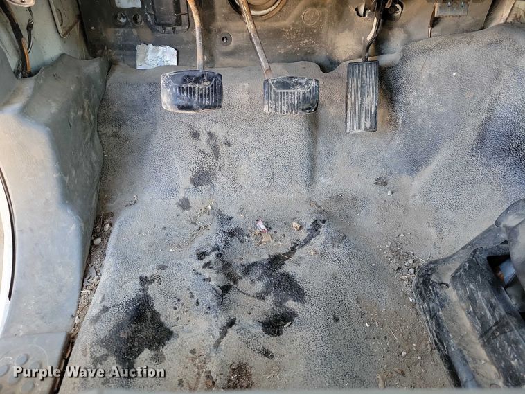 image for item NK9831 2007 Ford F750 forestry bucket truck