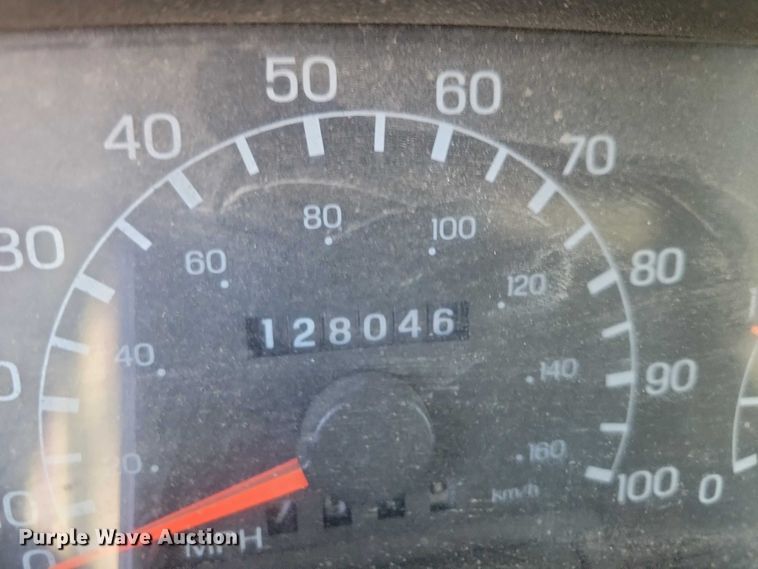 image for item NK9831 2007 Ford F750 forestry bucket truck